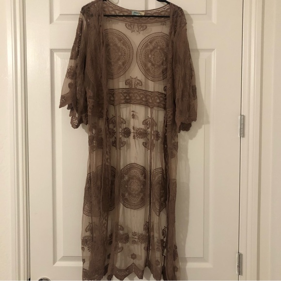 Brown Lace Boho Kimono - Picture 3 of 3